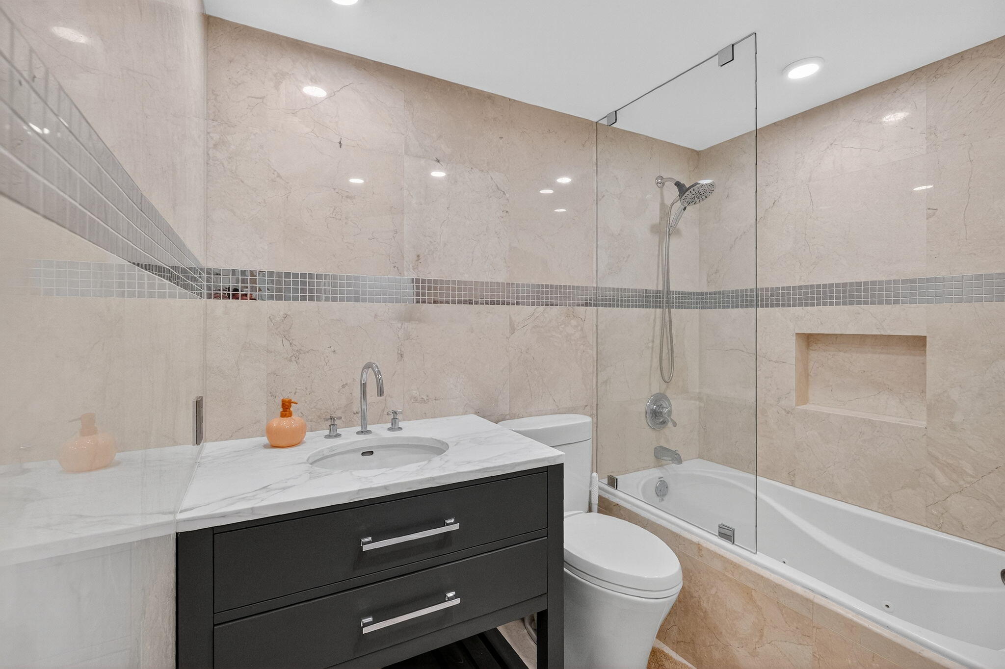 701 BRICKELL KEY #1604, Miami FL 33131