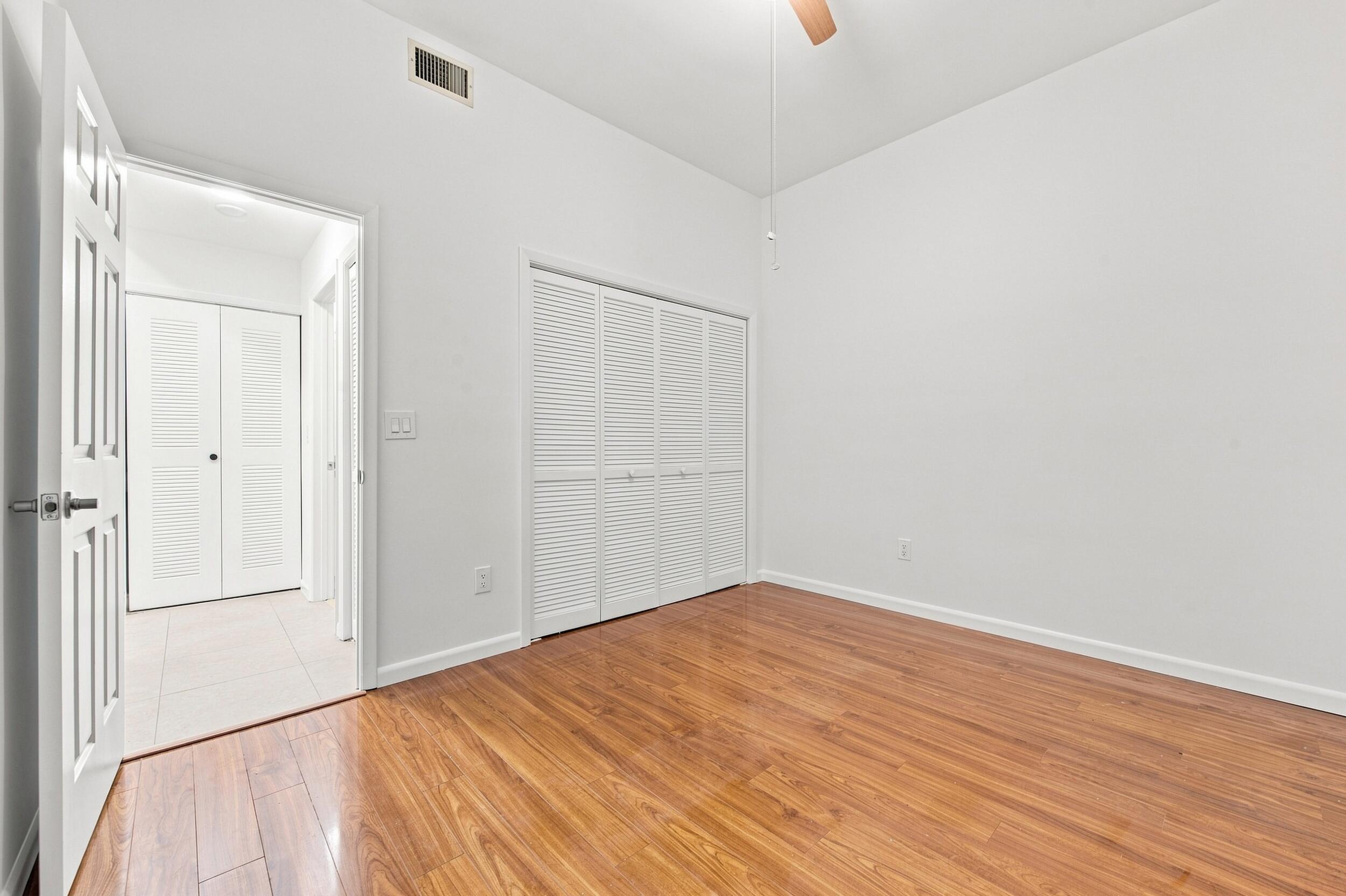 7508 La Paz #107, Boca Raton FL 33433