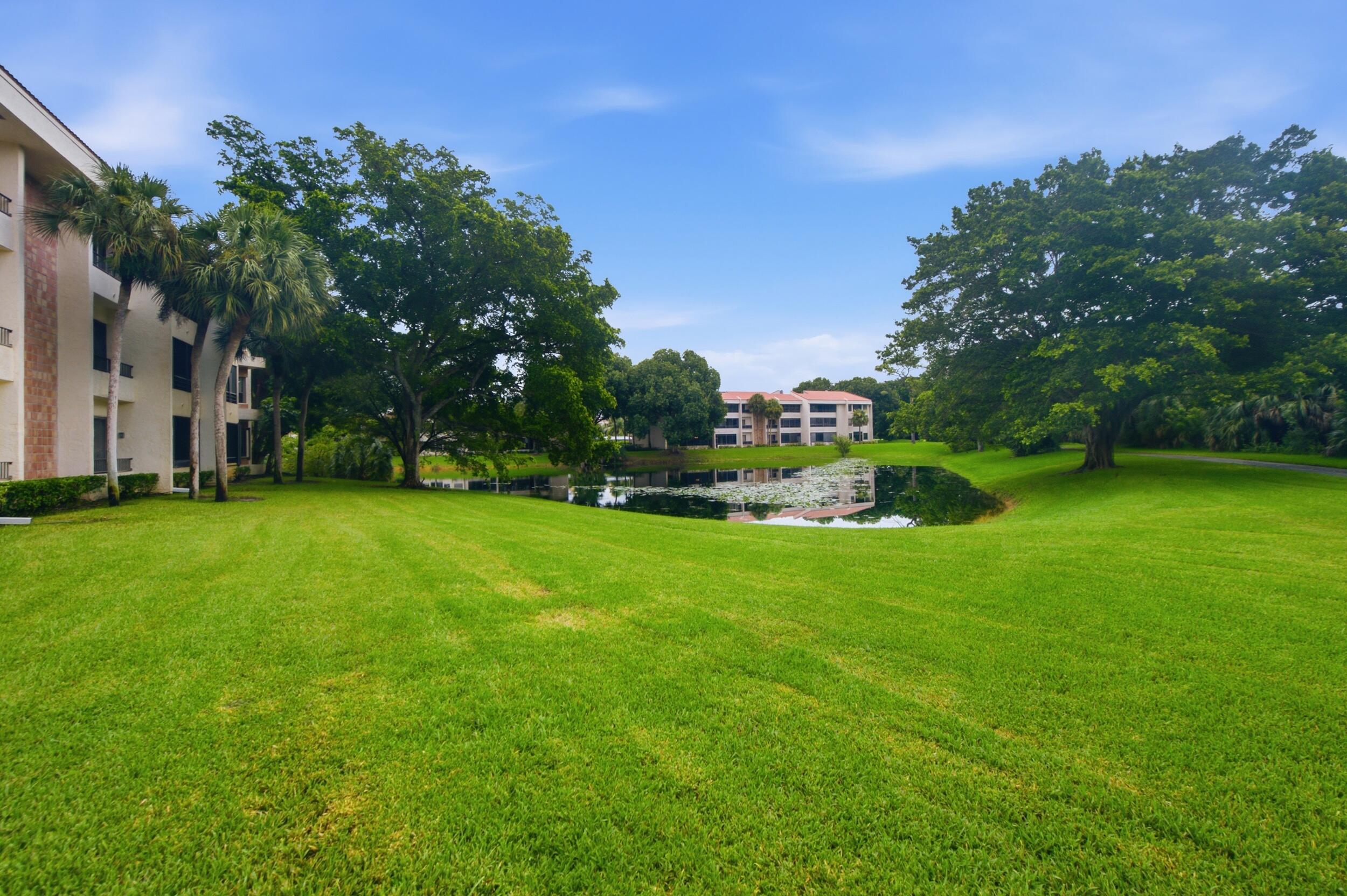 7508 La Paz #107, Boca Raton FL 33433