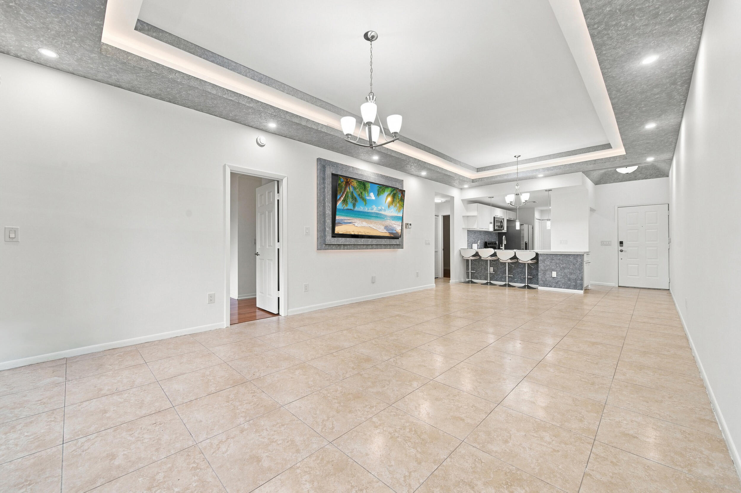 7508 La Paz #107, Boca Raton FL 33433