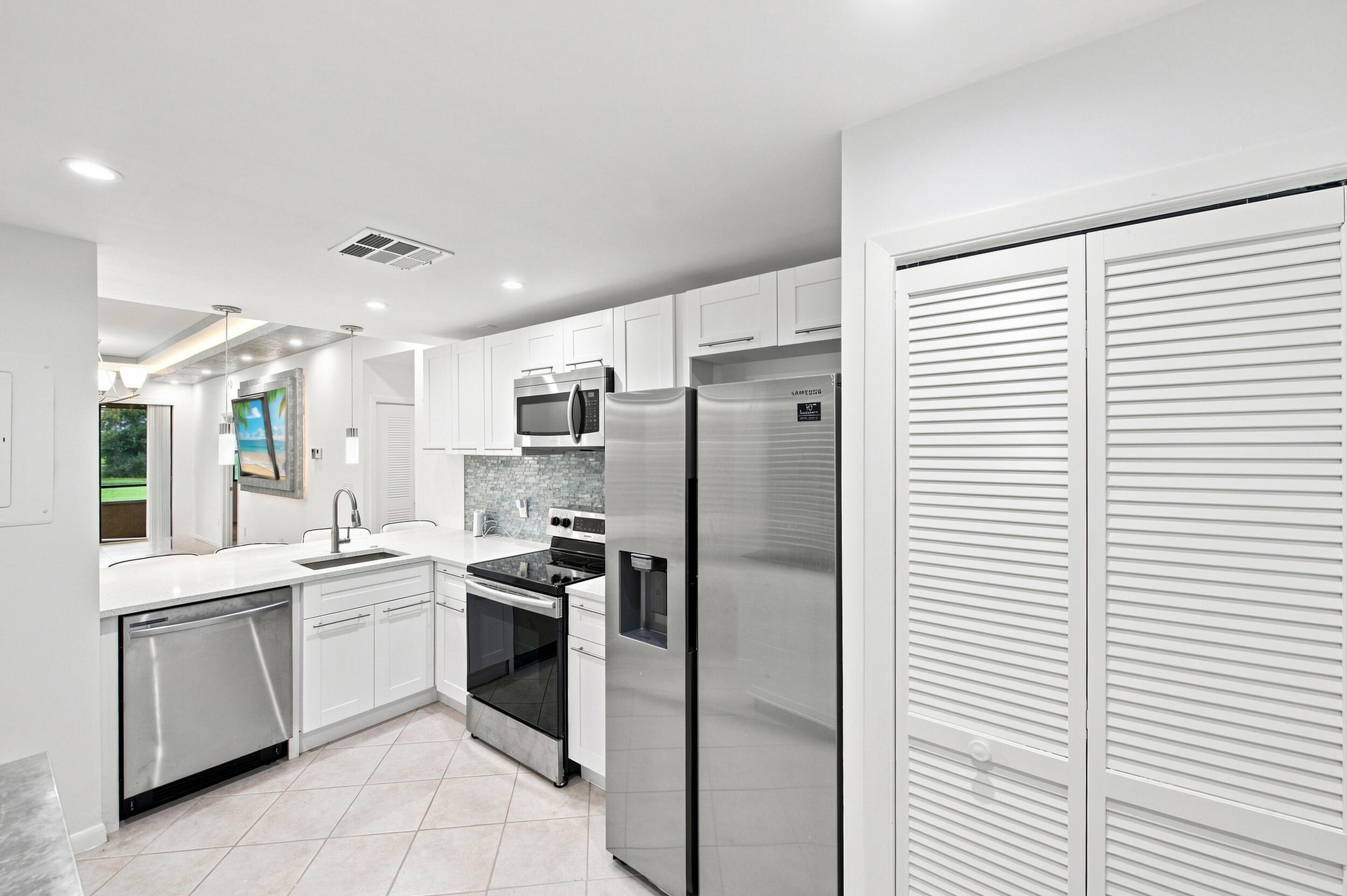 7508 La Paz #107, Boca Raton FL 33433