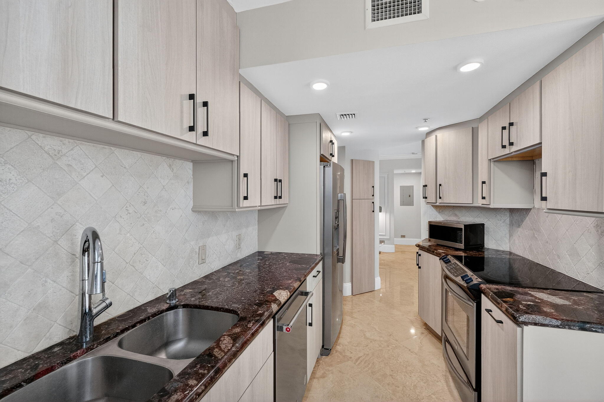 701 Brickell Key #1604, Miami FL 33131