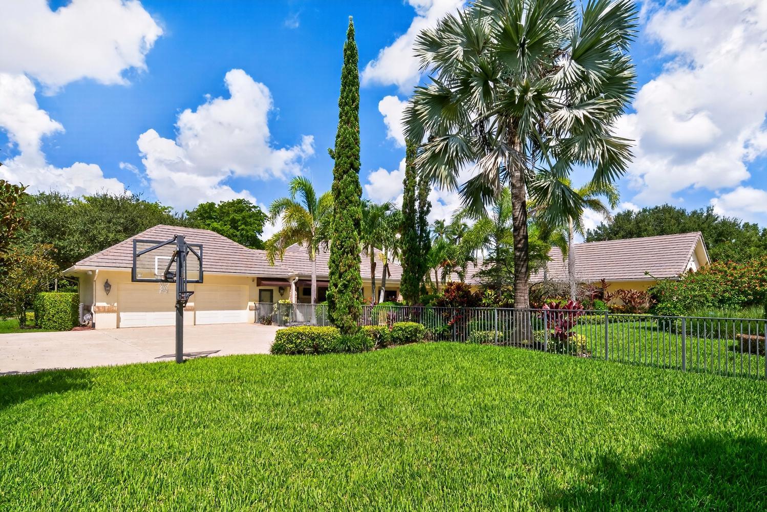 5591 W Leitner, Coral Springs FL 33067