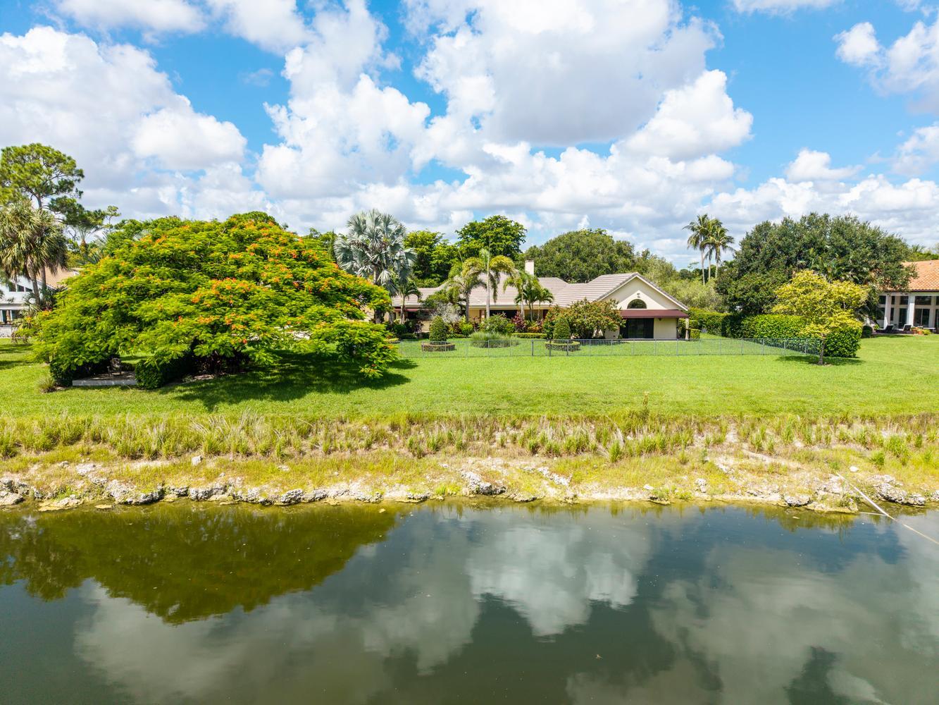 5591 W Leitner, Coral Springs FL 33067