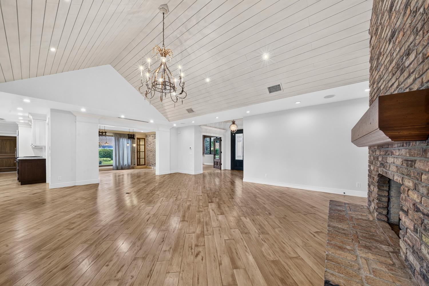 5591 W Leitner, Coral Springs FL 33067