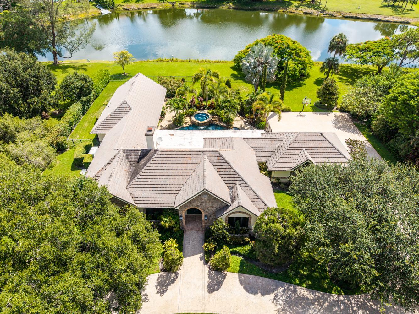 5591 W Leitner, Coral Springs FL 33067