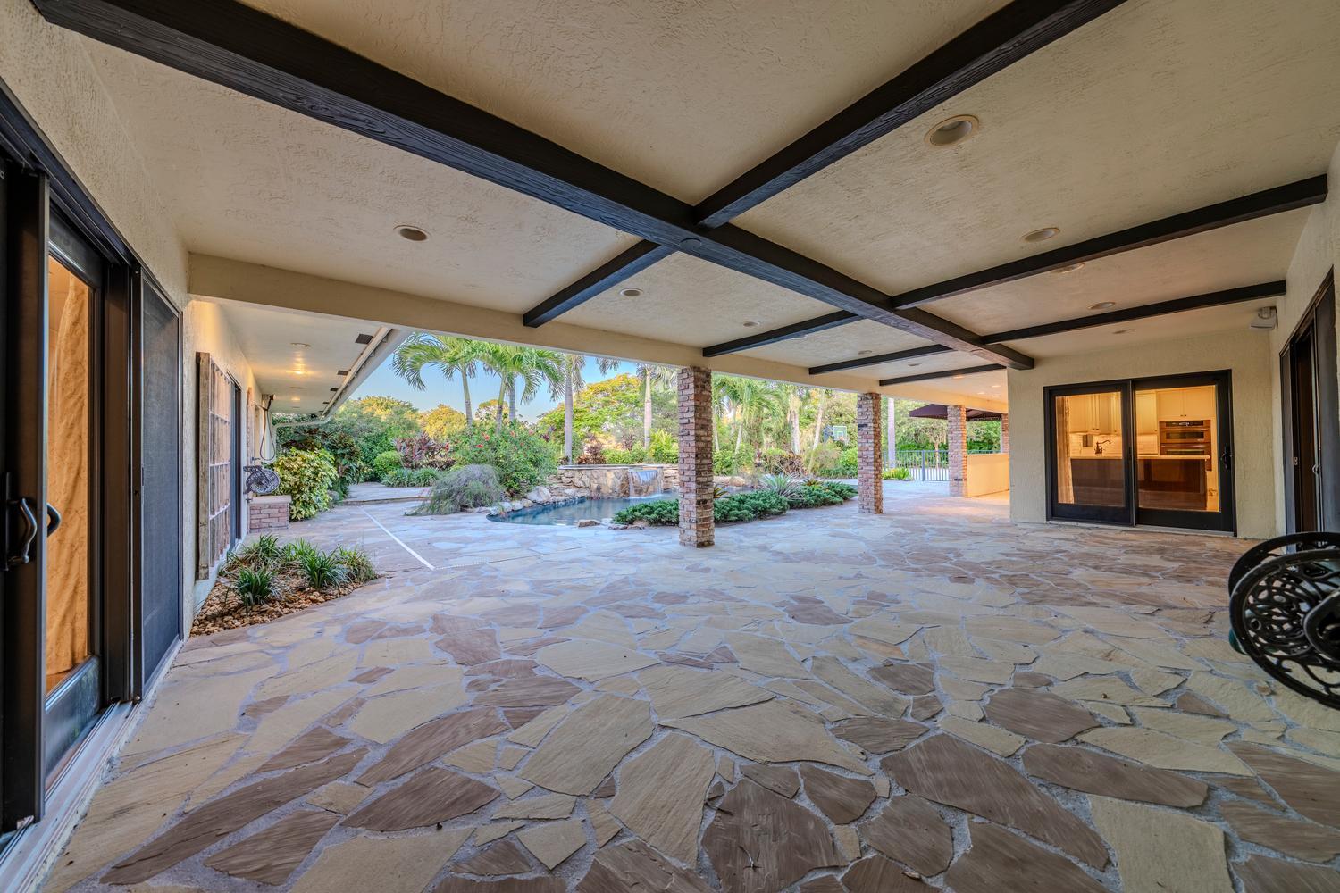 5591 W Leitner, Coral Springs FL 33067