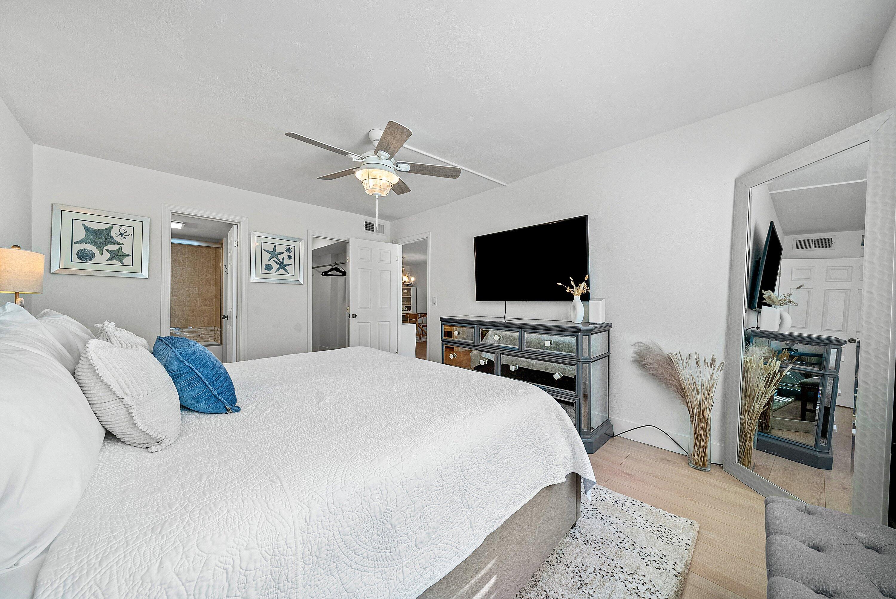 621 E Woolbright #B407, Boynton Beach FL 33435