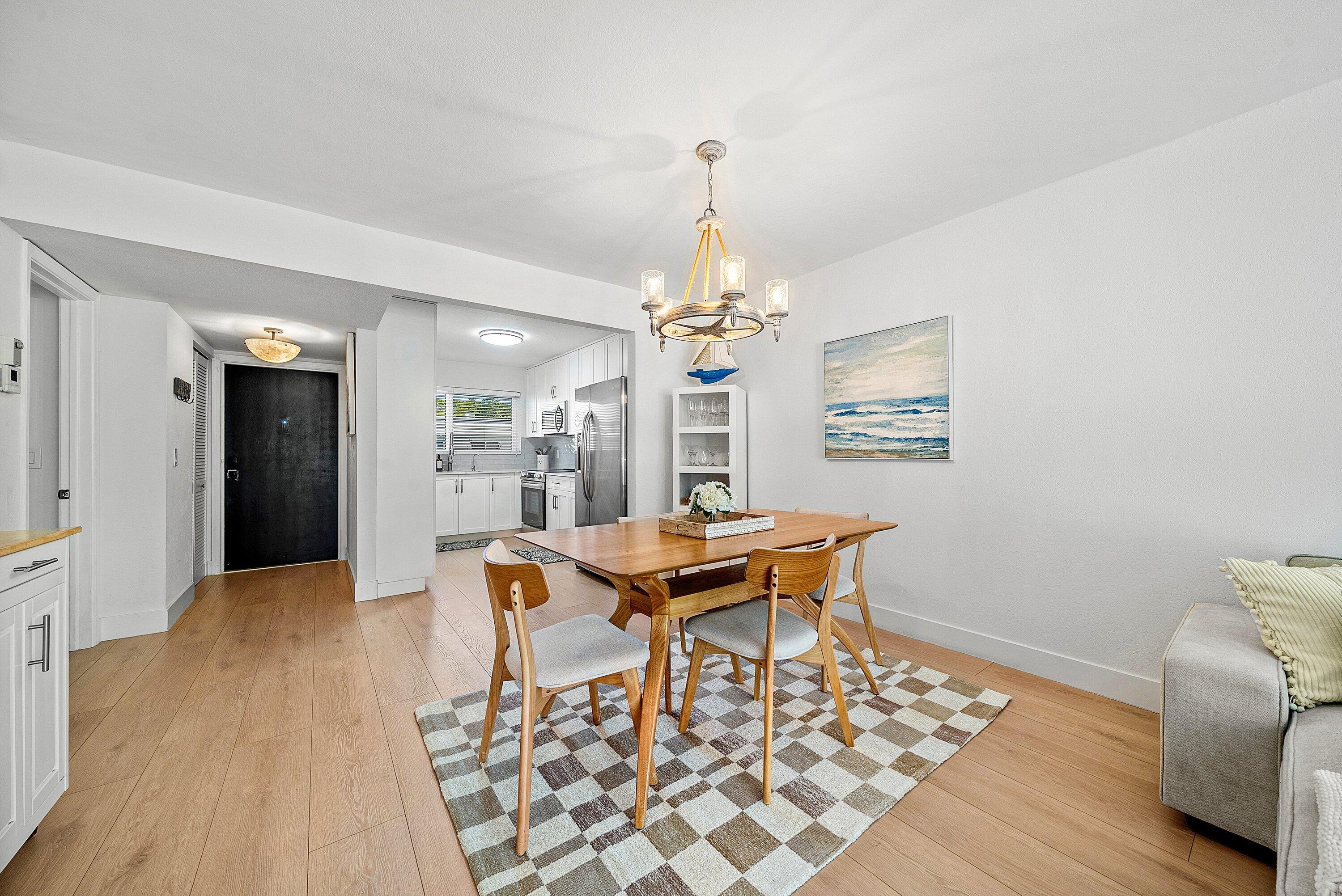621 E Woolbright #B407, Boynton Beach FL 33435