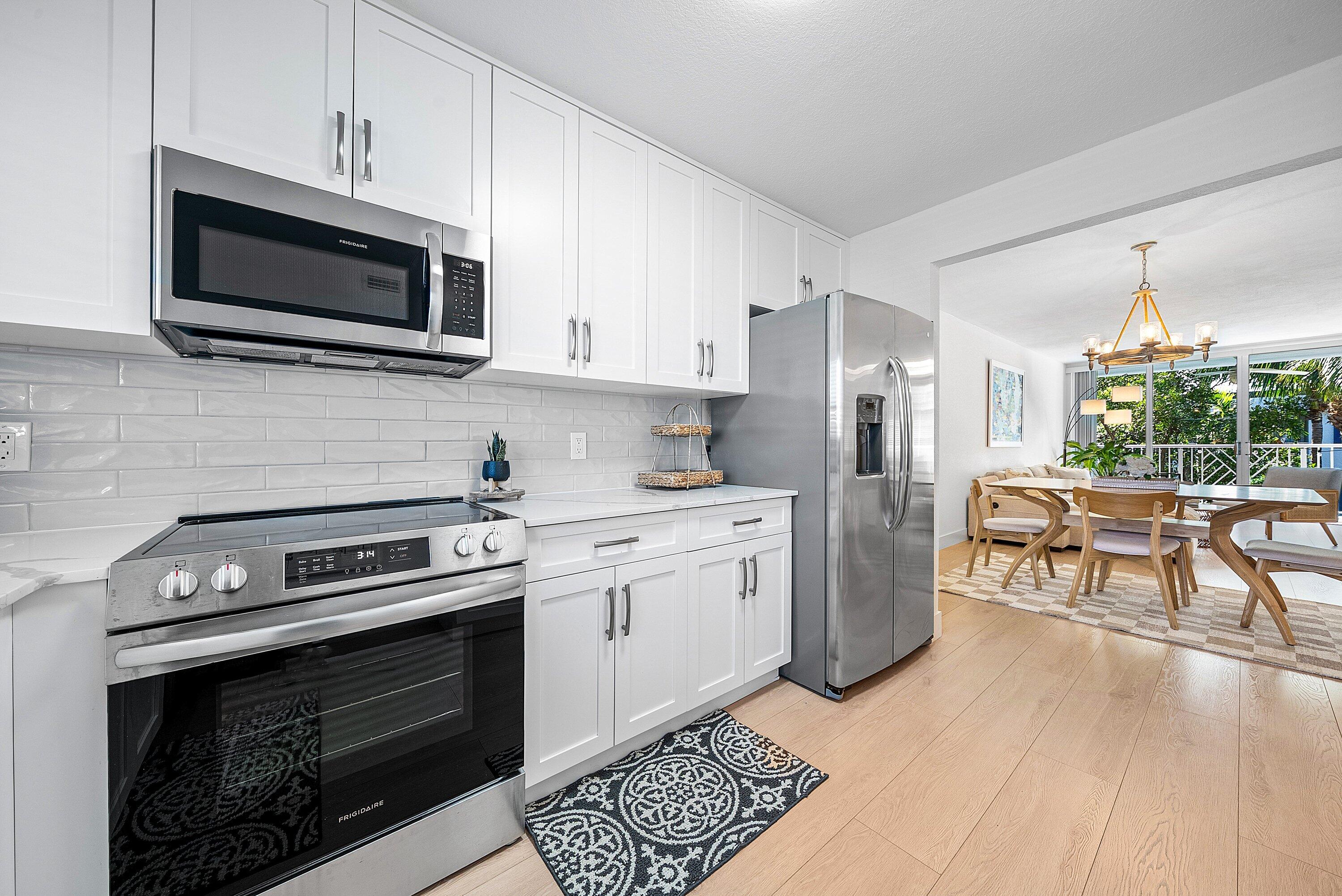 621 E Woolbright #B407, Boynton Beach FL 33435