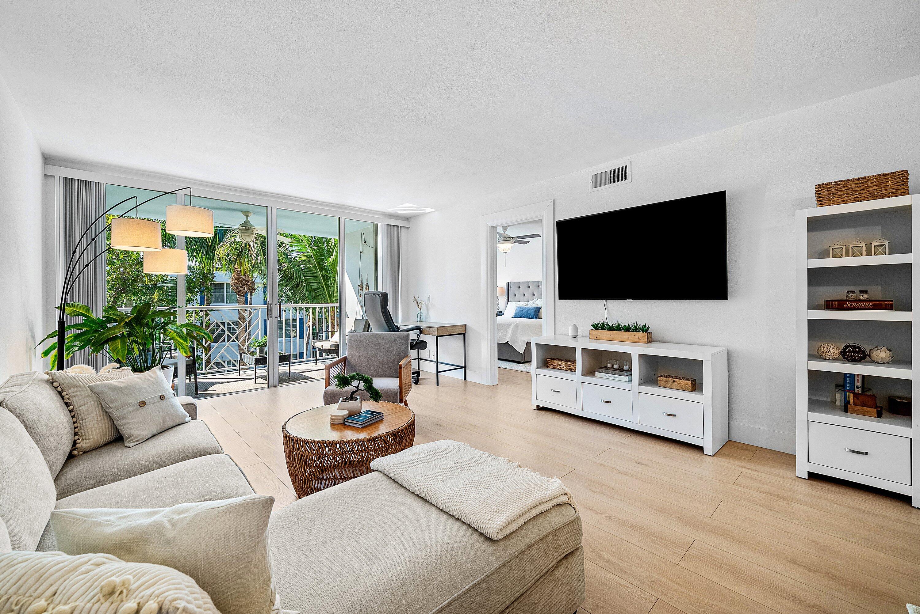 621 E Woolbright #B407, Boynton Beach FL 33435