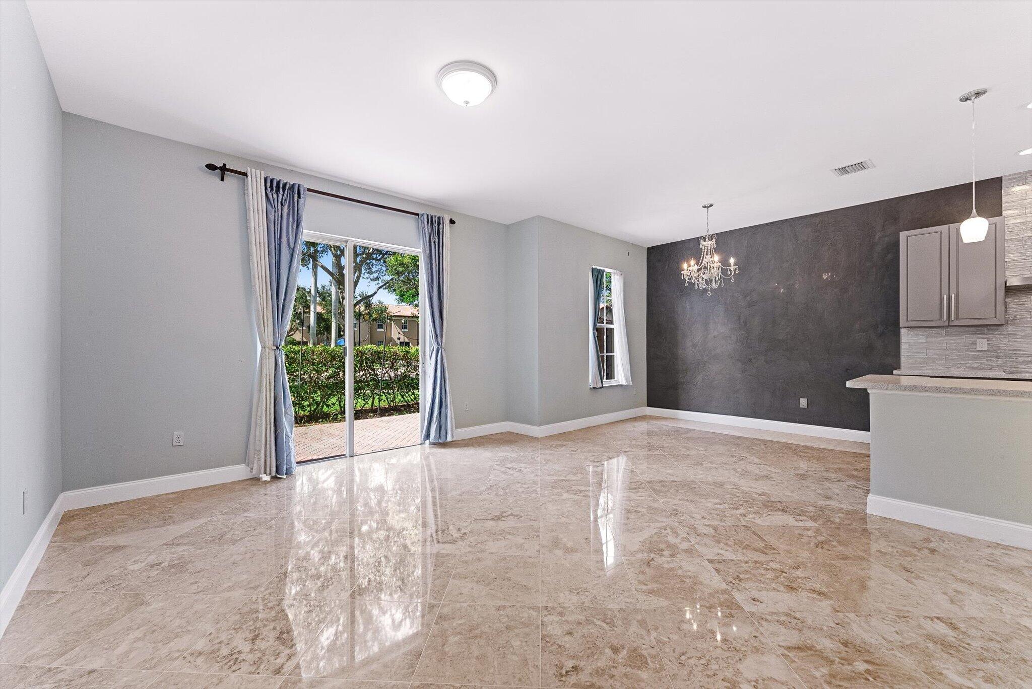 6884 JULIA GARDENS, Coconut Creek FL 33073