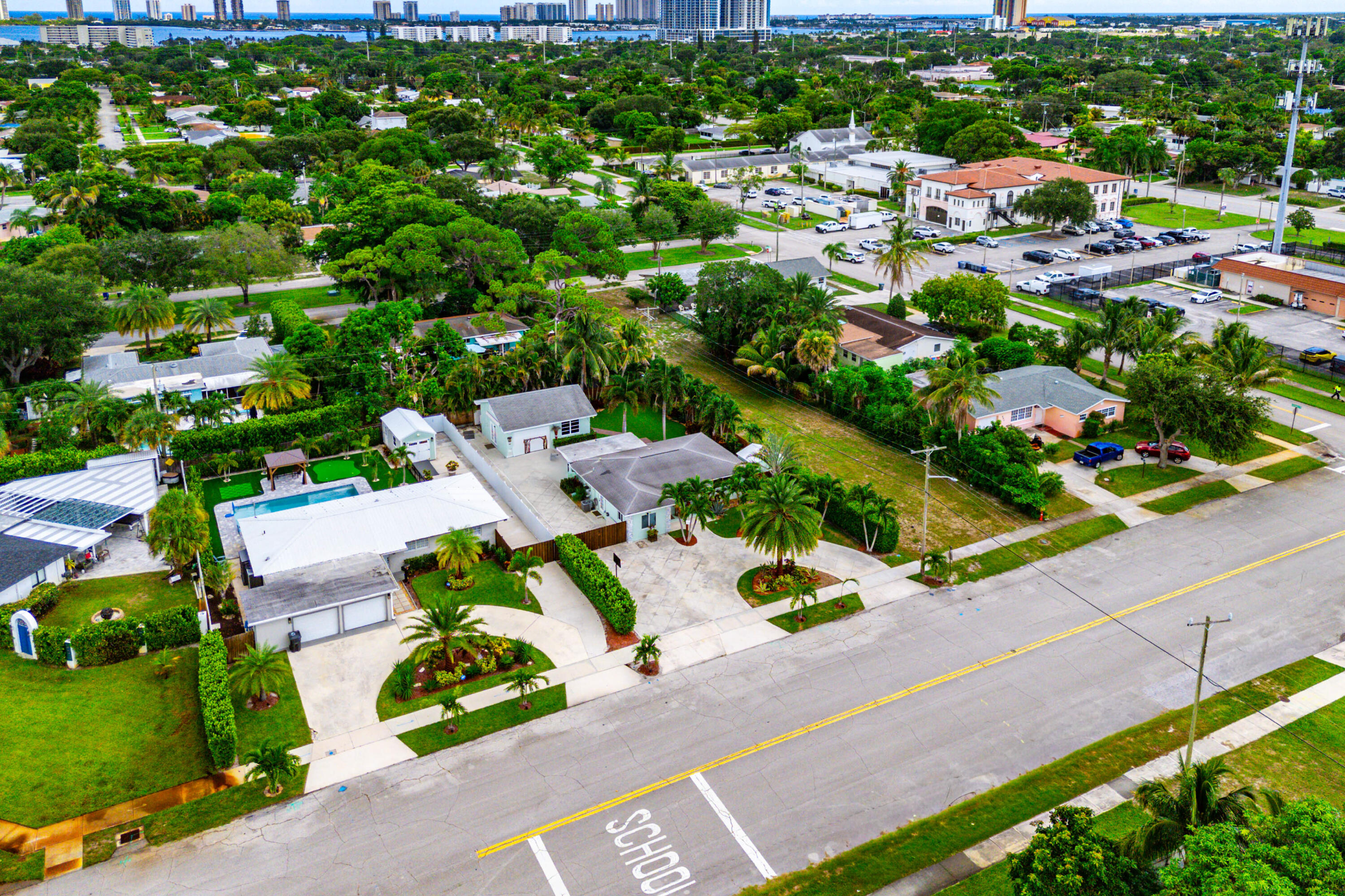819 6TH, Lake Park FL 33403
