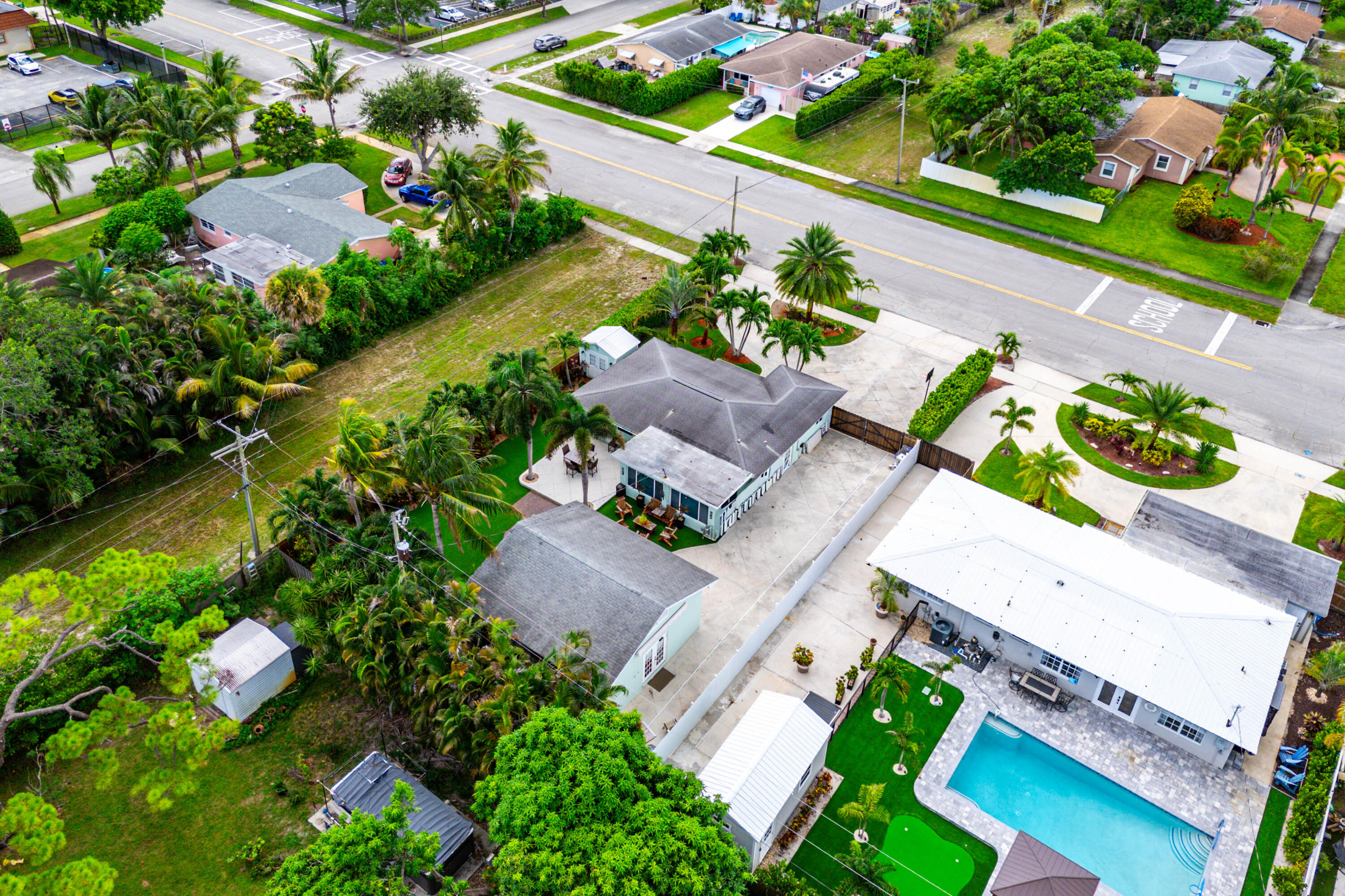 819 6TH, Lake Park FL 33403