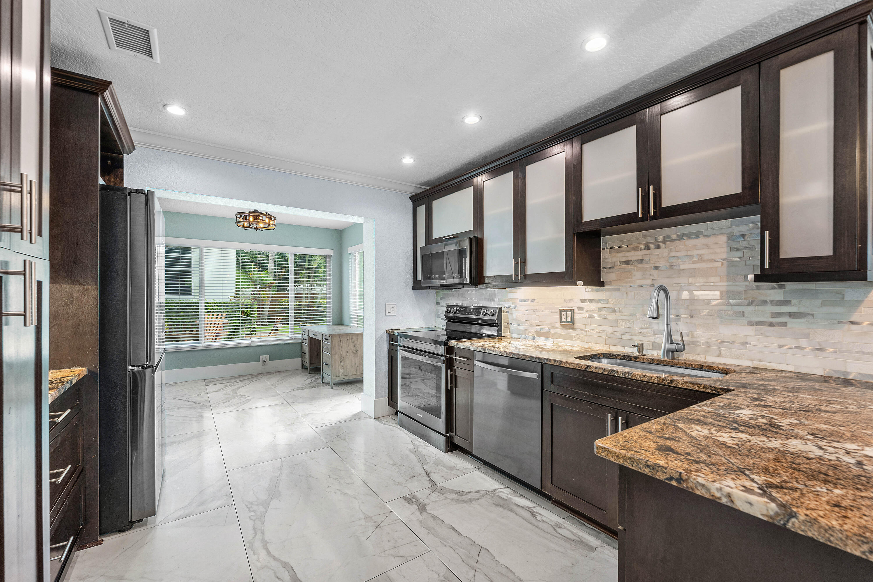 819 6TH, Lake Park FL 33403
