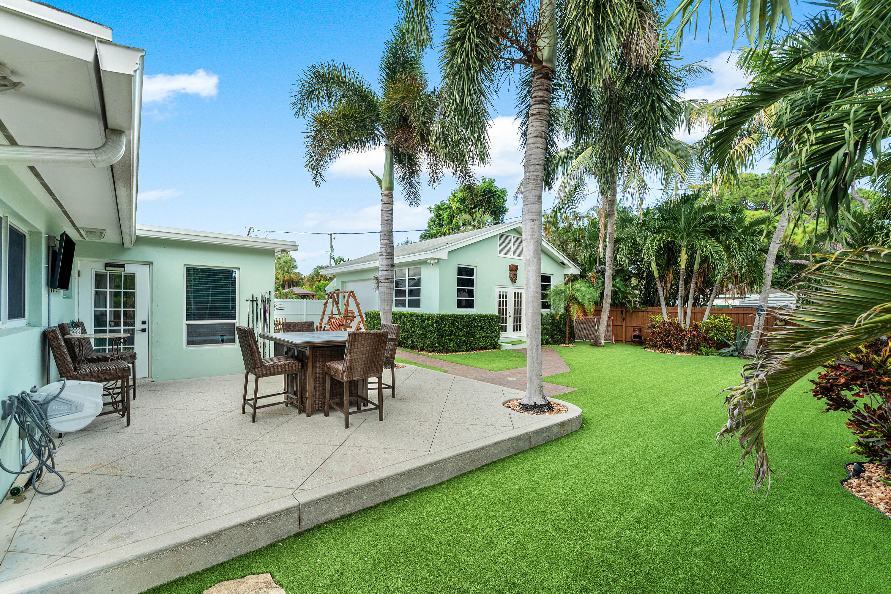 819 6TH, Lake Park FL 33403