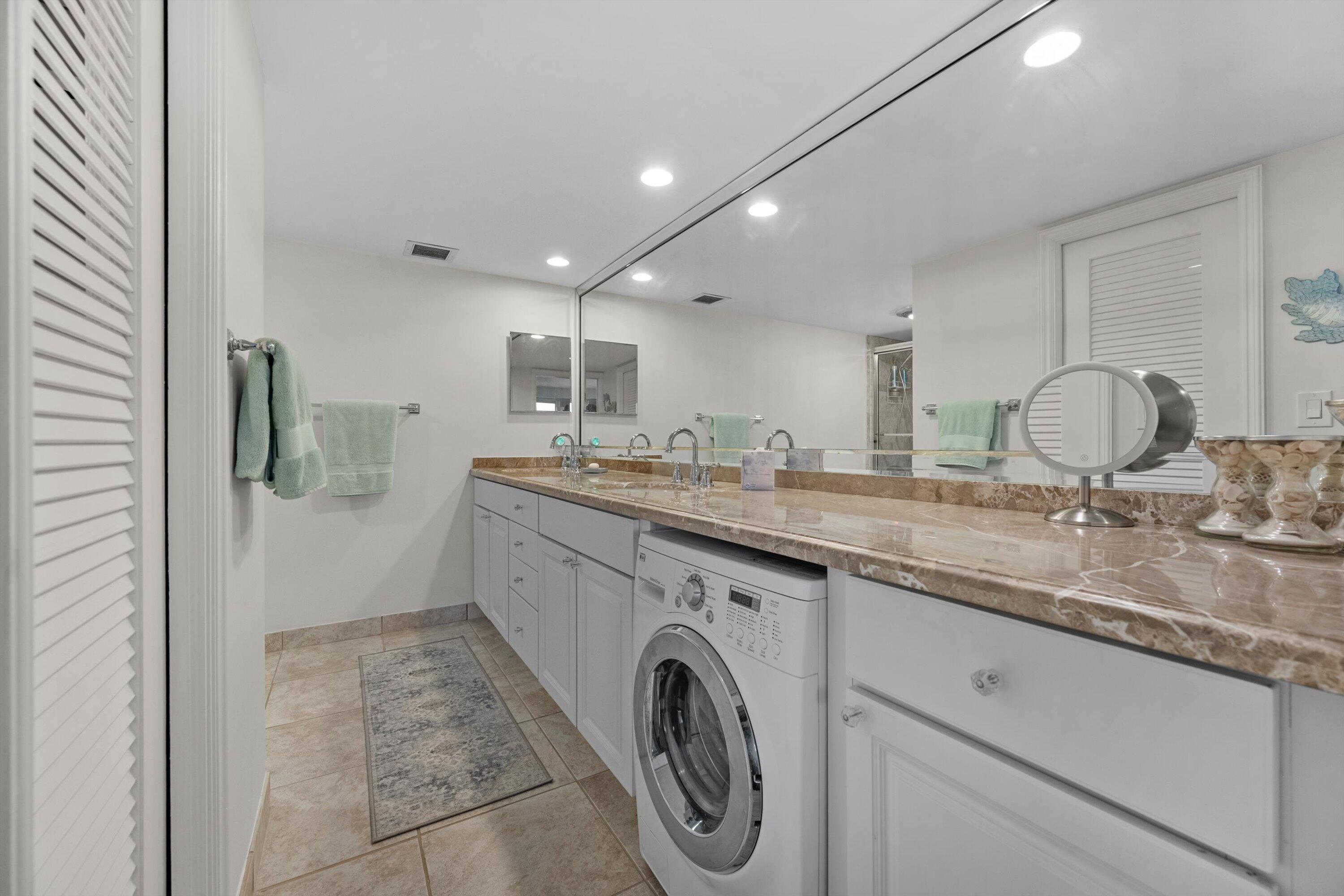 350 S Beach #204, Jupiter FL 33469