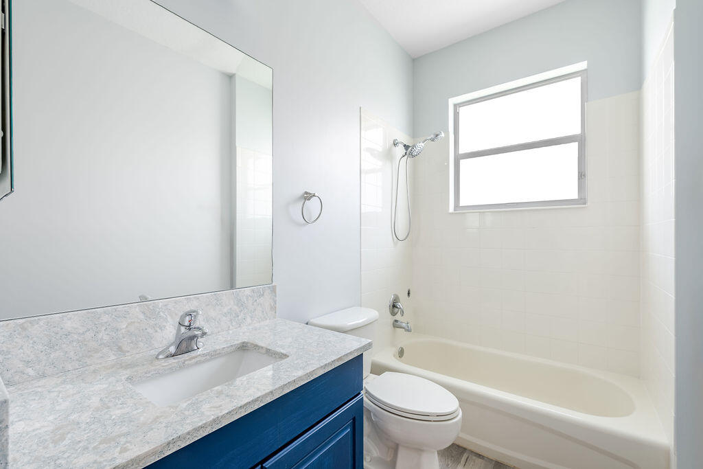 116 BELLA VISTA, Royal Palm Beach FL 33411