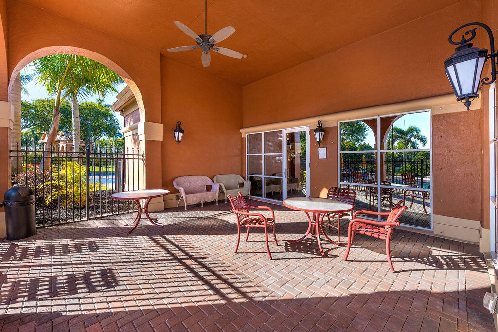 116 BELLA VISTA, Royal Palm Beach FL 33411