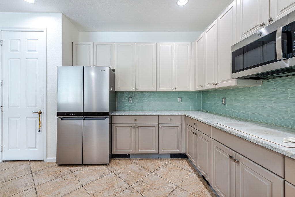 116 BELLA VISTA, Royal Palm Beach FL 33411