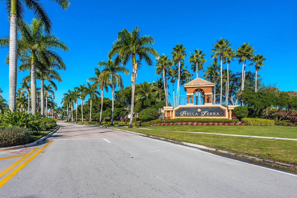 116 BELLA VISTA, Royal Palm Beach FL 33411