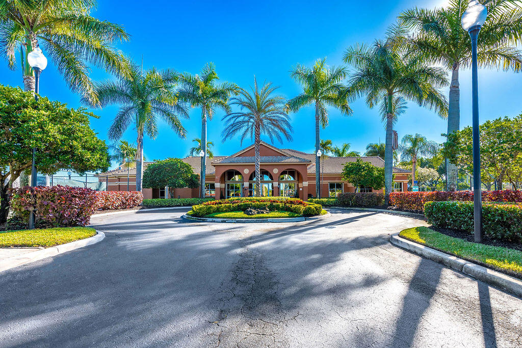 116 BELLA VISTA, Royal Palm Beach FL 33411