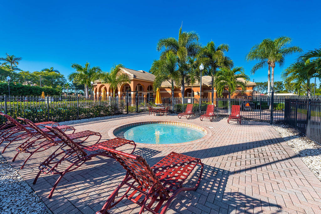 116 BELLA VISTA, Royal Palm Beach FL 33411