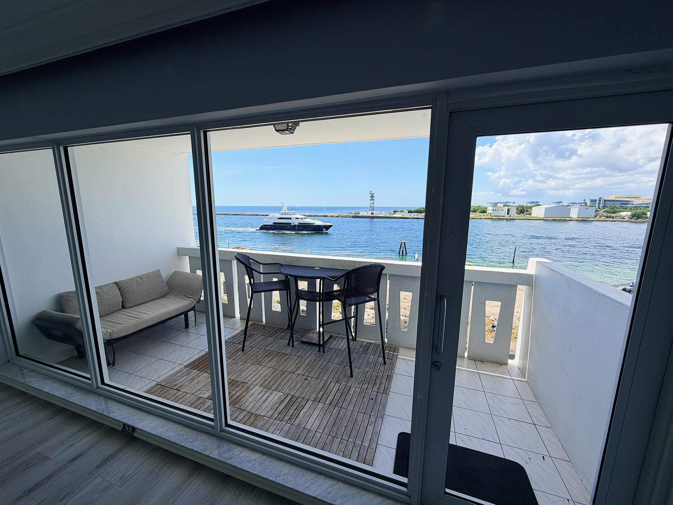 2100 S Ocean #3H, Fort Lauderdale FL 33316