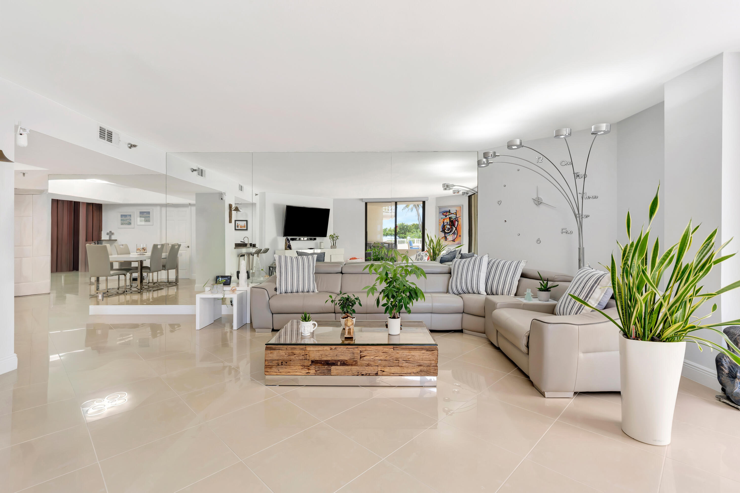 176 HELIOS #108, Jupiter FL 33477