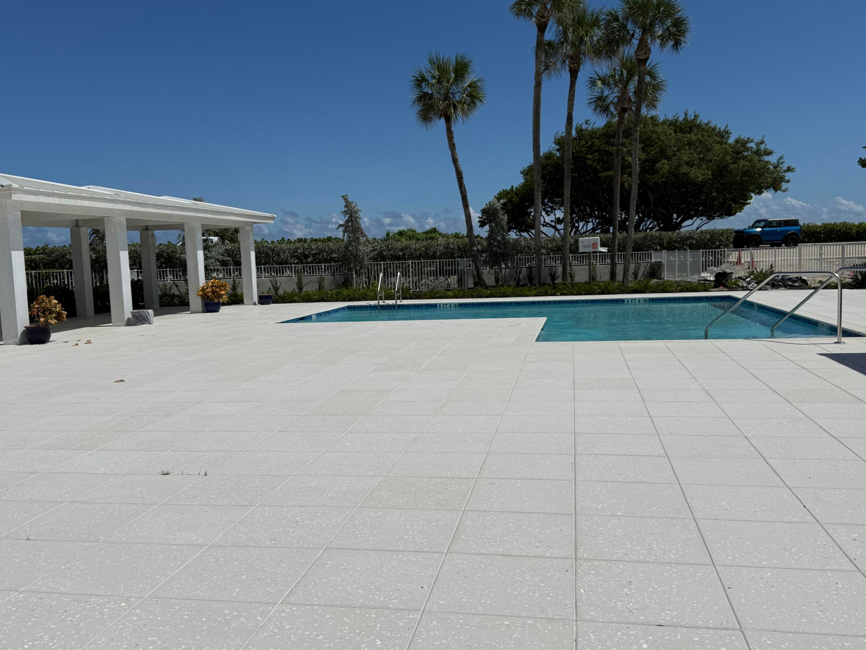 176 Helios #108, Jupiter FL 33477