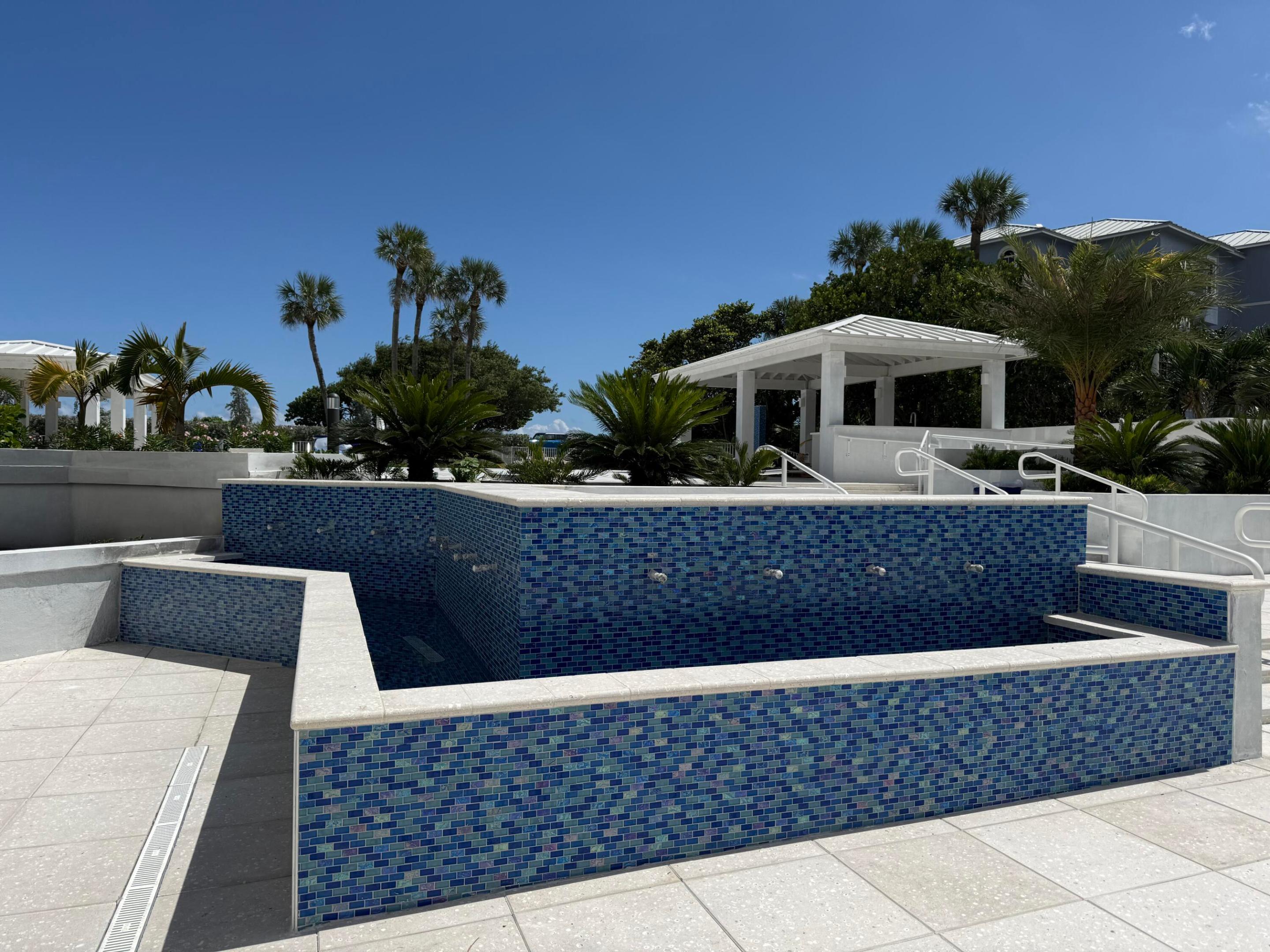176 Helios #108, Jupiter FL 33477