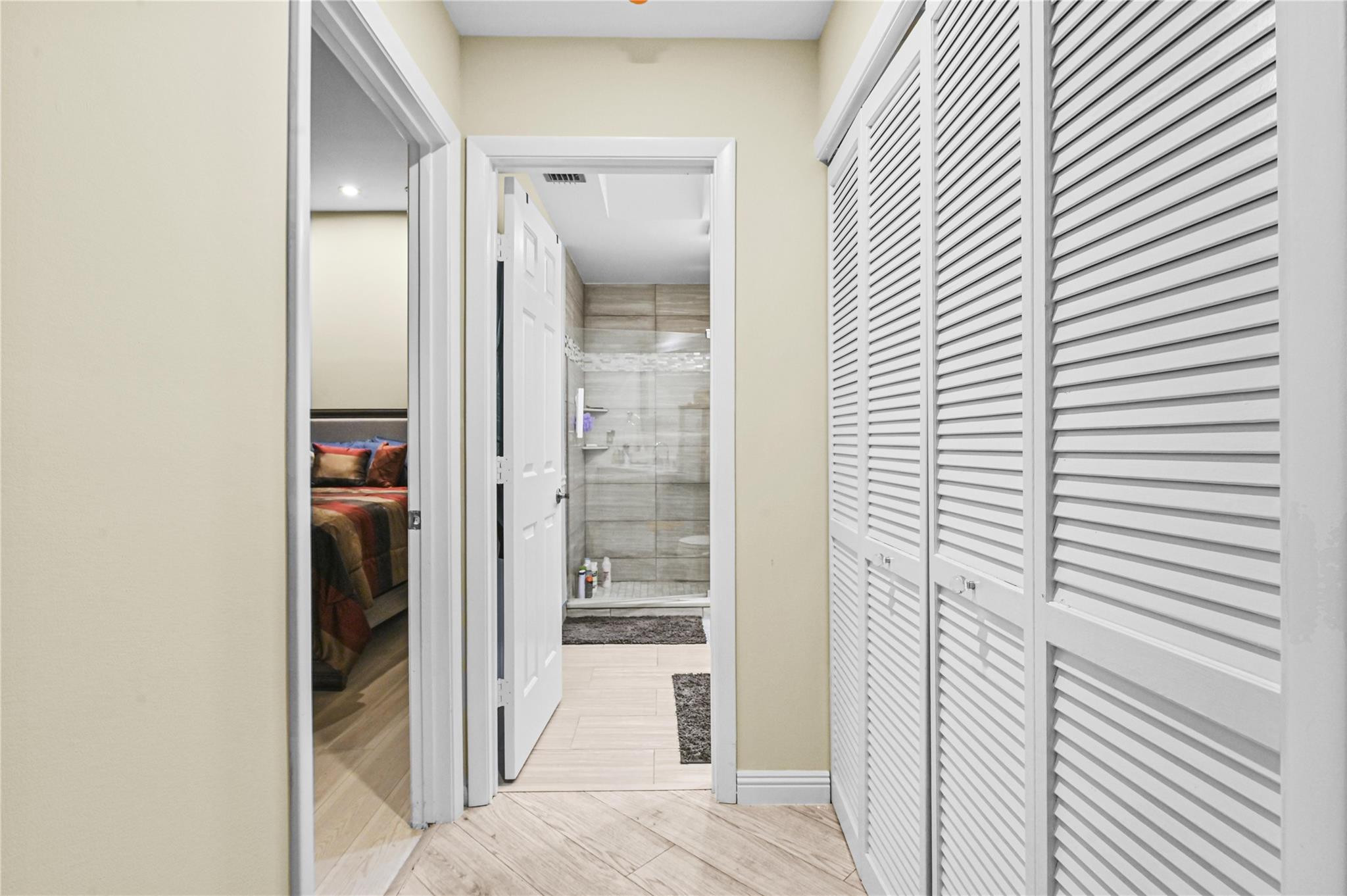 7520 La Paz #306, Boca Raton FL 33433