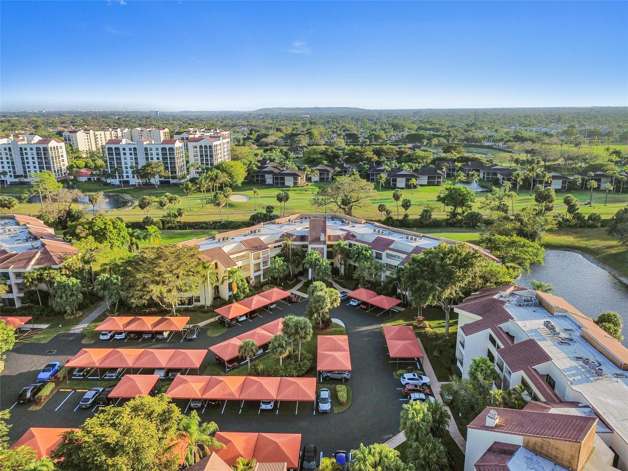 7520 La Paz #306, Boca Raton FL 33433