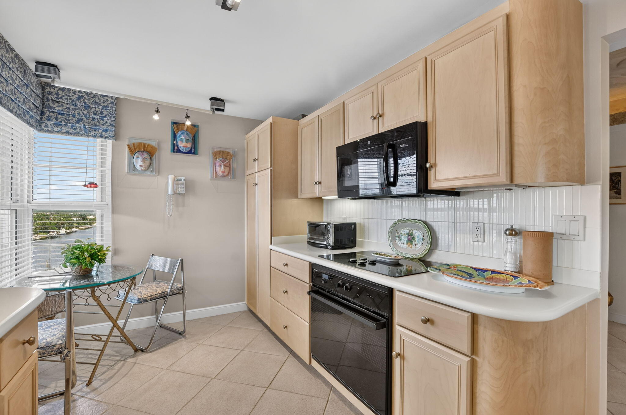 1021 HILLSBORO MILE #705, Hillsboro Beach FL 33062