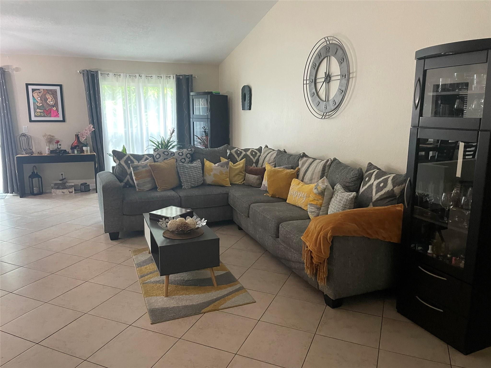 8311 NW 53RD, Lauderhill FL 33351
