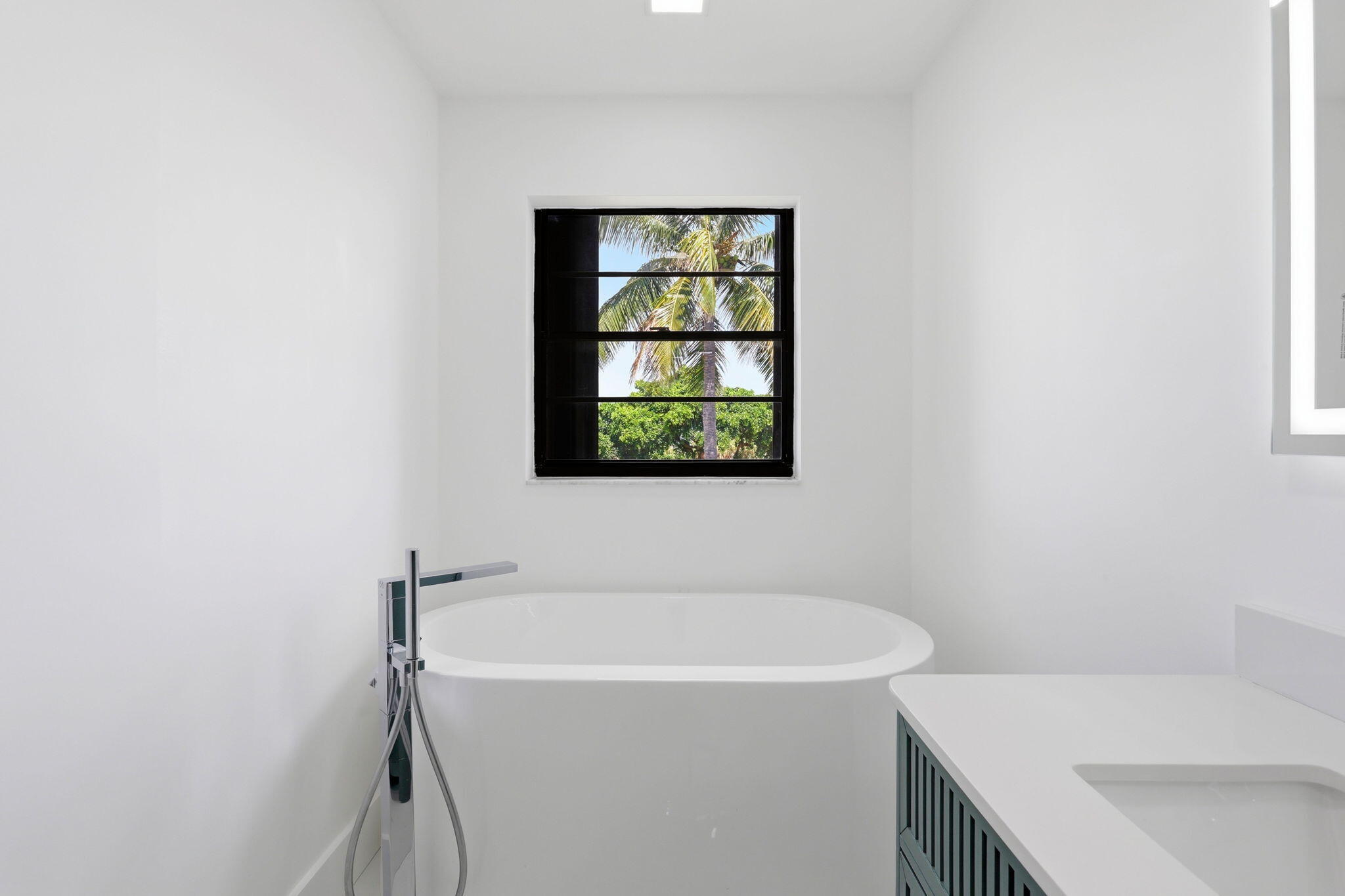 1222 Hillsboro Mile #15, Hillsboro Beach FL 33062