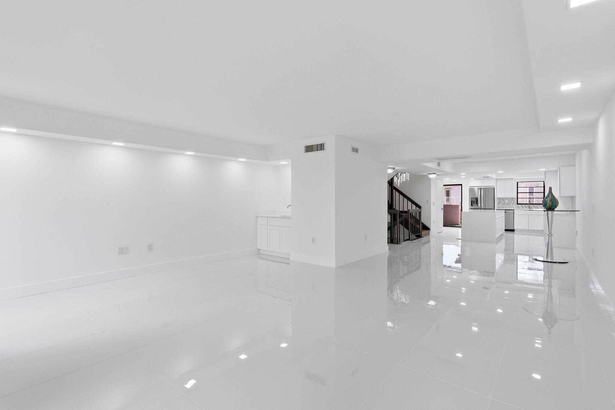 1222 Hillsboro Mile #15, Hillsboro Beach FL 33062