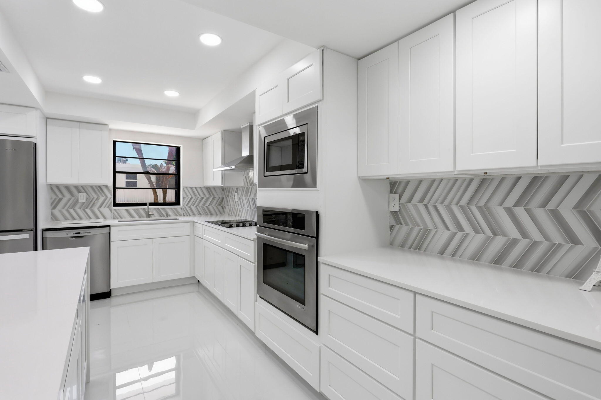 1222 Hillsboro Mile #15, Hillsboro Beach FL 33062