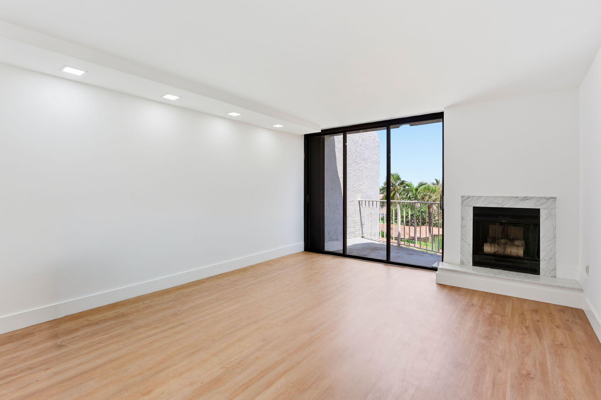 1222 Hillsboro Mile #15, Hillsboro Beach FL 33062