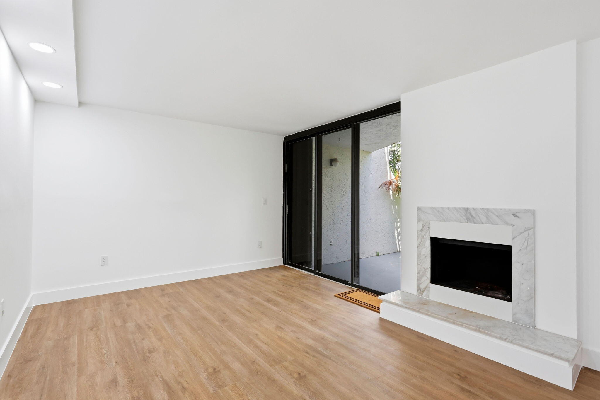 1222 Hillsboro Mile #15, Hillsboro Beach FL 33062
