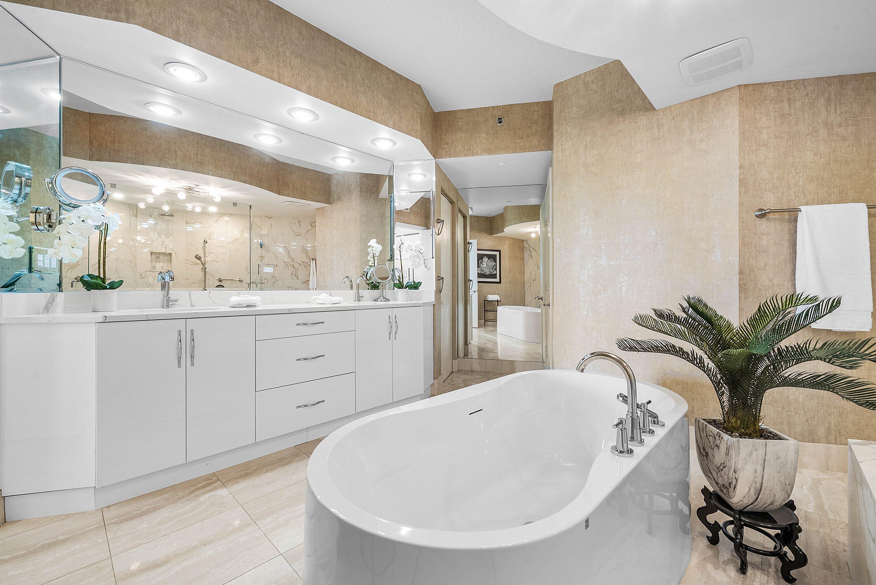 3700 S OCEAN #404, Highland Beach FL 33487