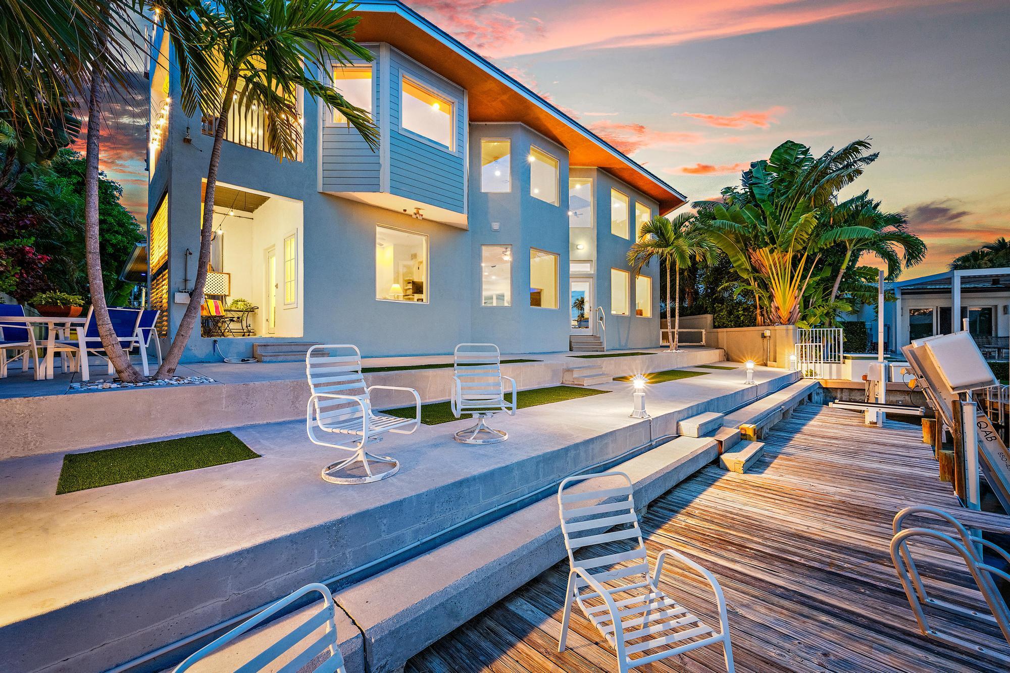 1121 Fairview, Singer Island FL 33404
