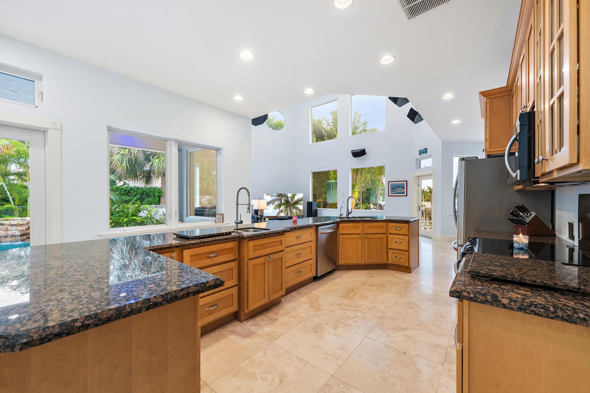 1121 Fairview, Singer Island FL 33404