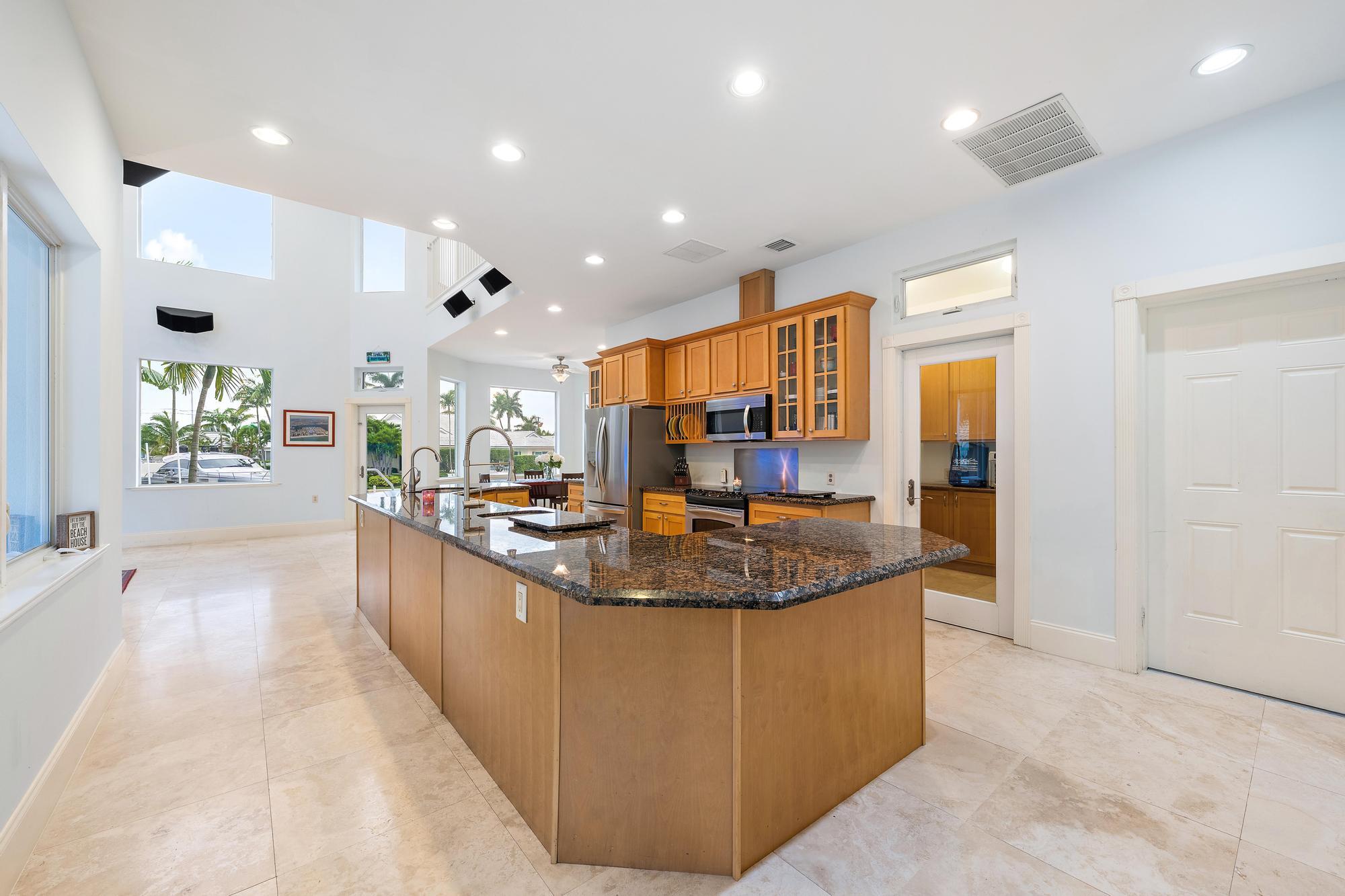 1121 Fairview, Singer Island FL 33404