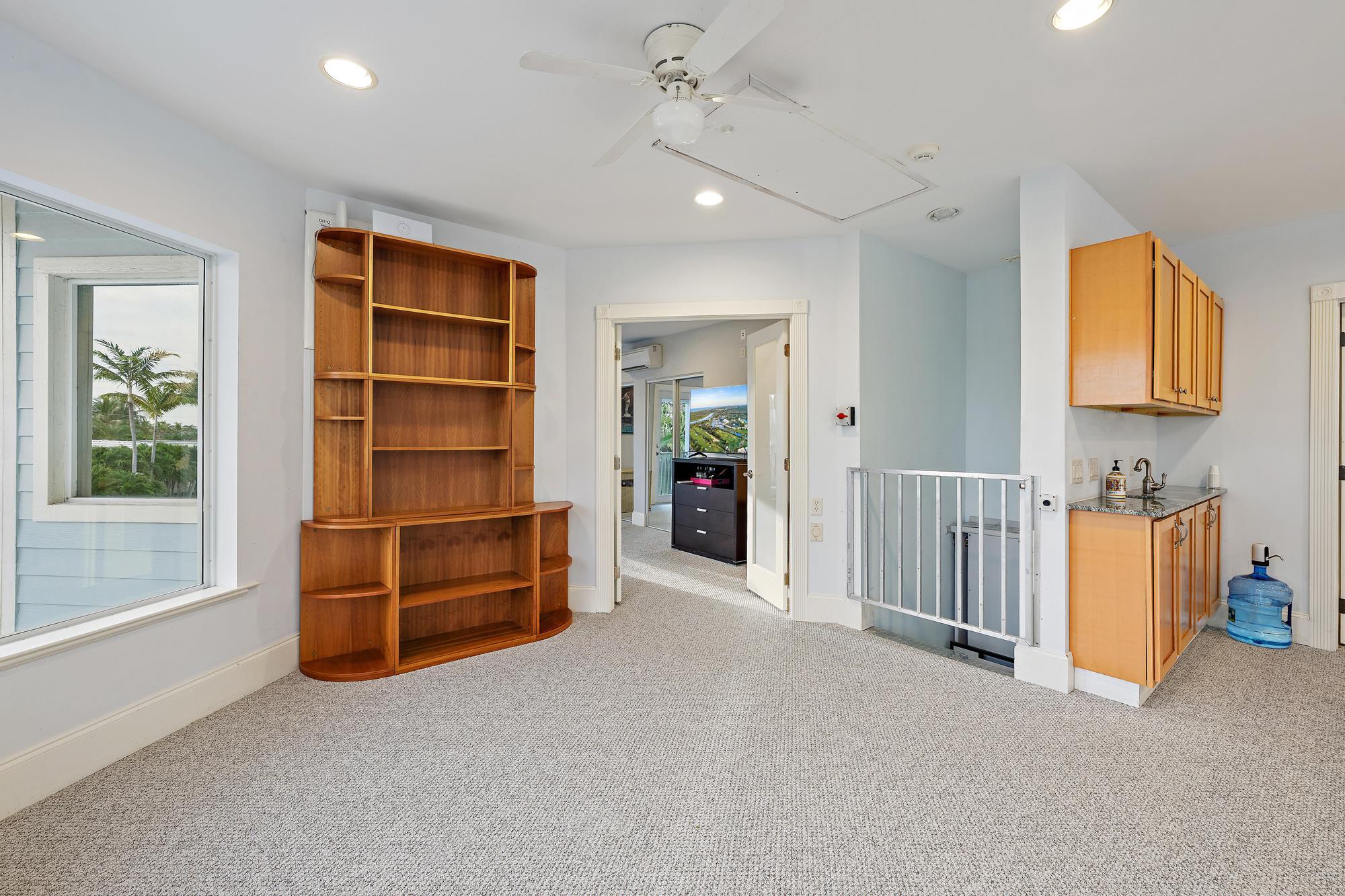 1121 Fairview, Singer Island FL 33404