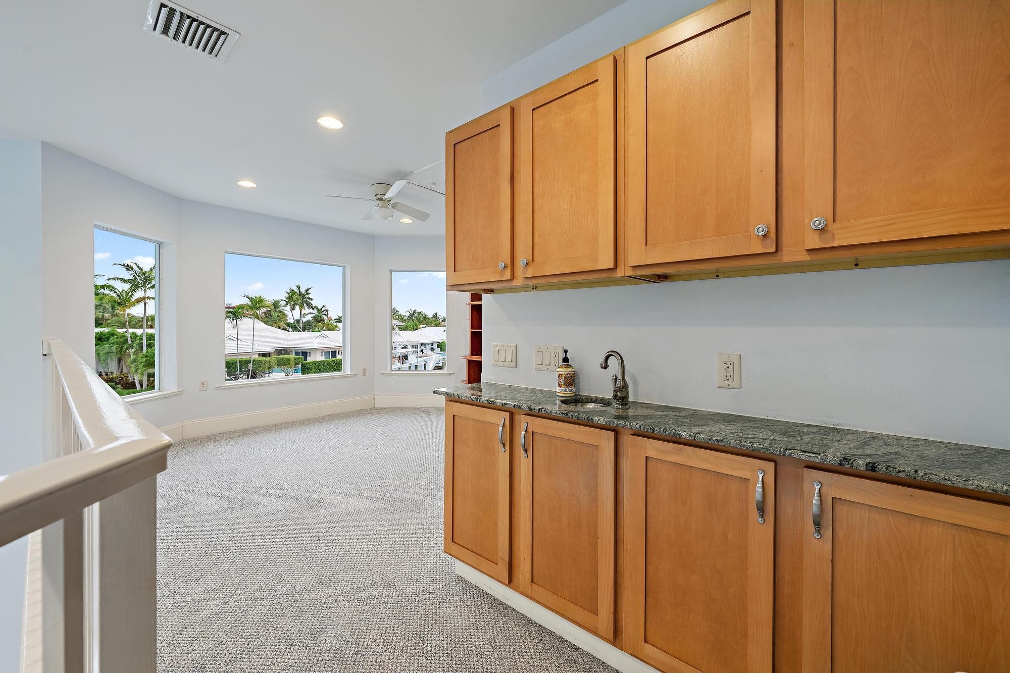 1121 Fairview, Singer Island FL 33404
