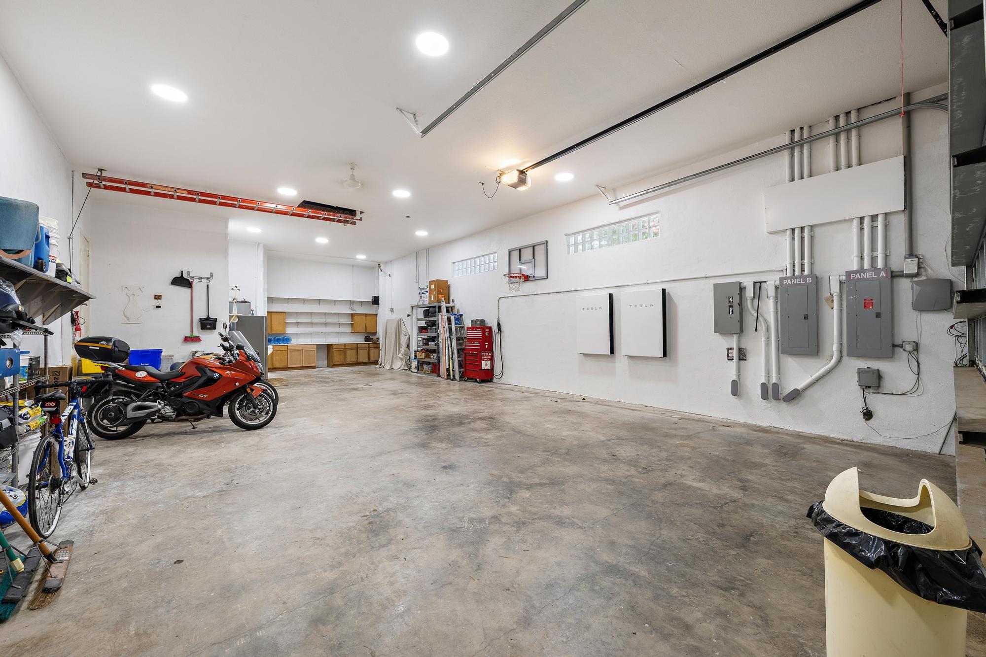 1121 Fairview, Singer Island FL 33404