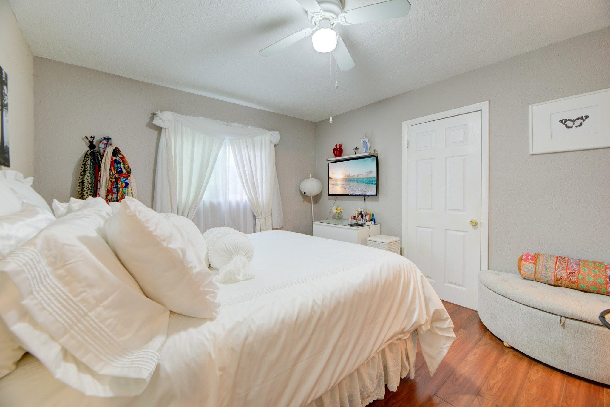6500 SW 16th, Pompano Beach FL 33068