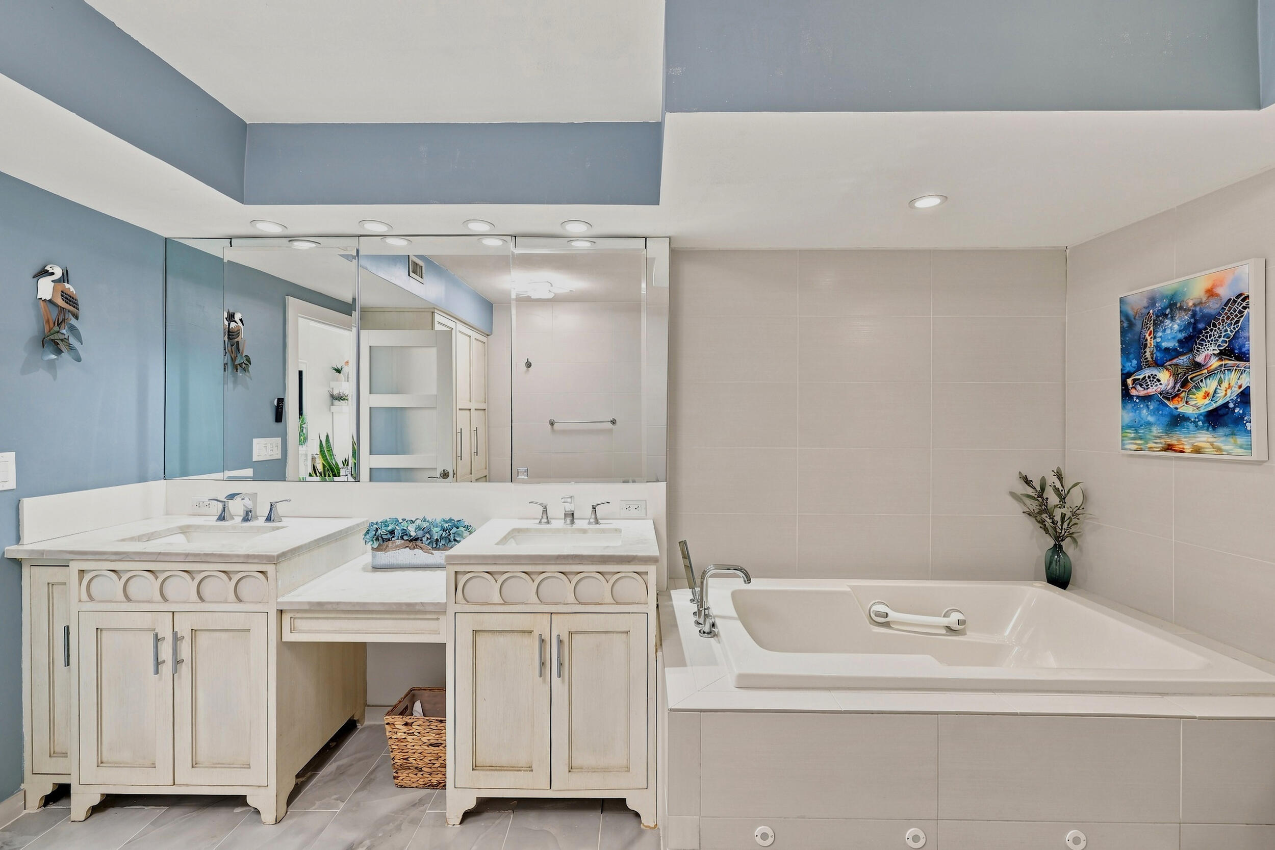 3900 N Ocean #4B, Lauderdale By The Sea FL 33308
