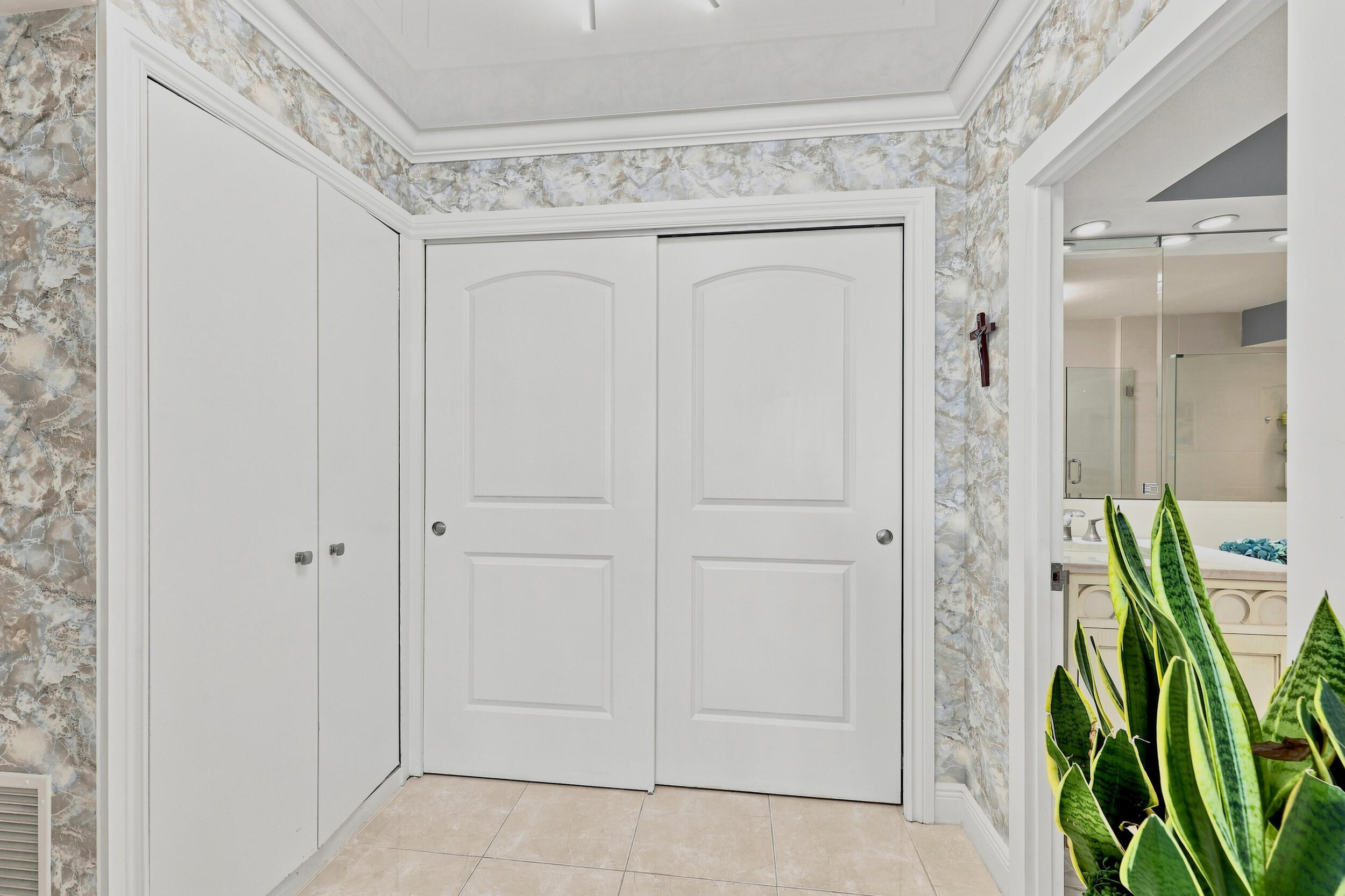 3900 N Ocean #4B, Lauderdale By The Sea FL 33308